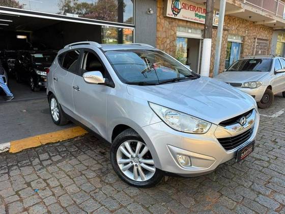 HYUNDAI IX35 2.0 MPFI GLS 4X2 16V GASOLINA 4P AUTOMÁTICO HYUNDAI IX35 2.0 MPFI GLS 4X2 16V GASOLINA 4P AUTOMÁTICO